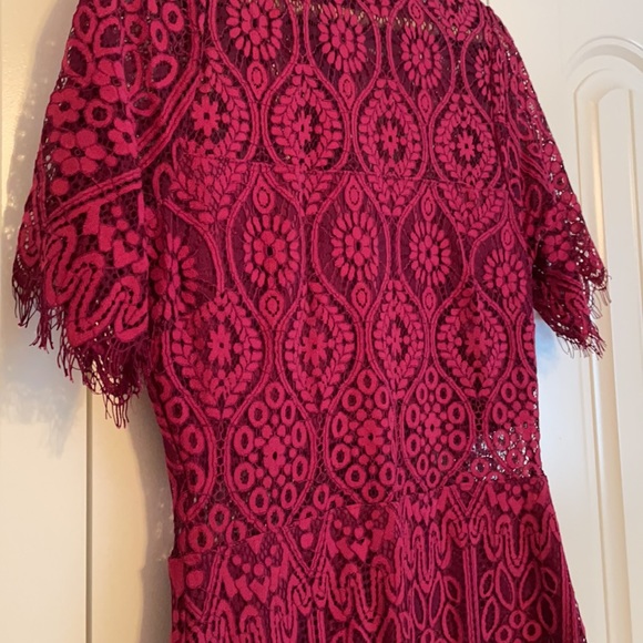 Lulu’s Remarkable Burgundy Lace Dress - Picture 8 of 9